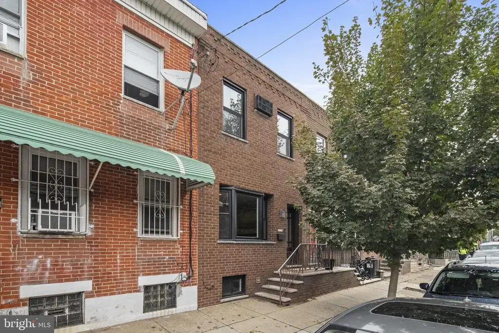 809 Moore St, PHILADELPHIA