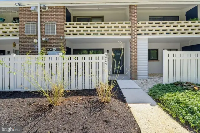 307 Stony Way #307, Norristown