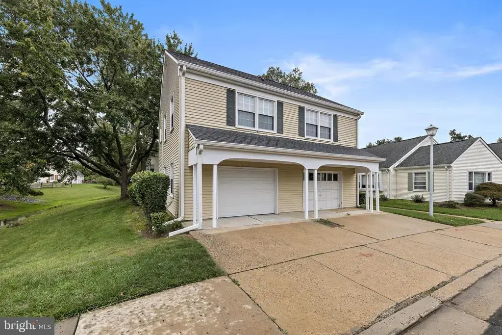 420 Newport Way #420a, MONROE TWP