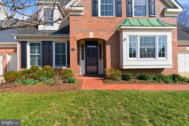 18444 Camelback Ter, Leesburg