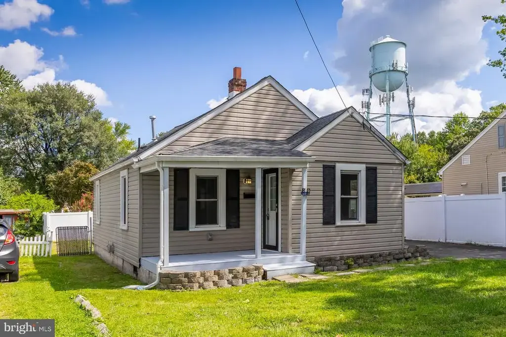 50 Jenkins Ave, PENNSVILLE