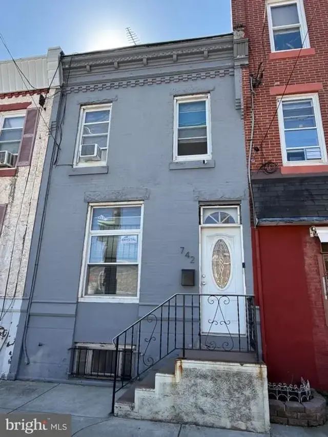 742 W Moyamensing Ave, Philadelphia