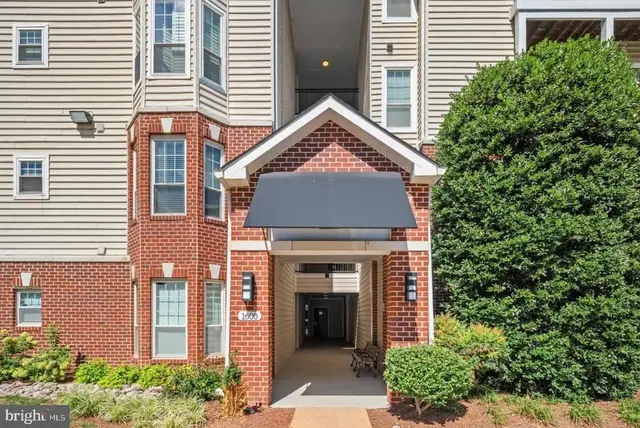1600 Spring Gate Dr #2103, Mclean