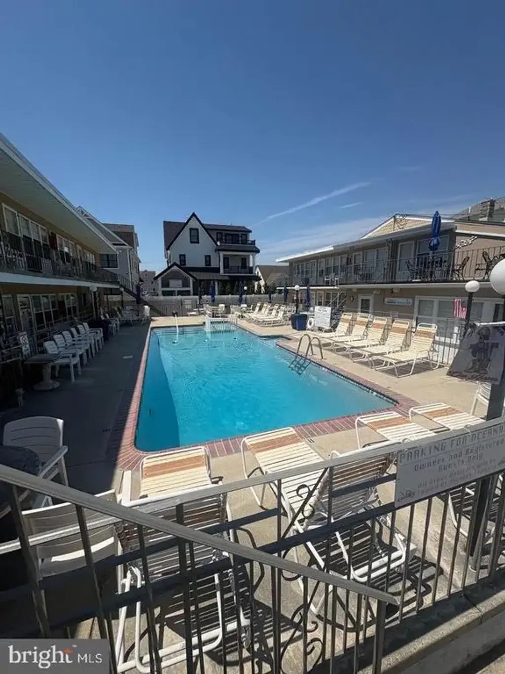 422 E 4th Ave #104, WILDWOOD