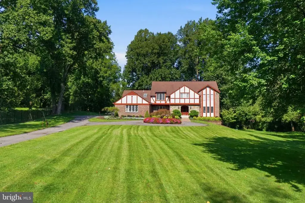 10804 Lockland Rd, POTOMAC
