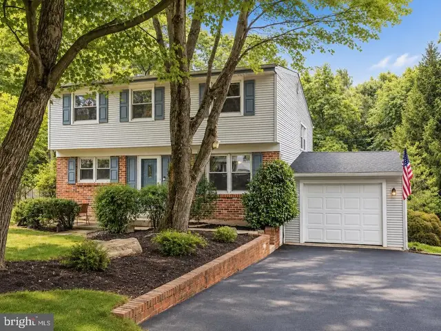 1456 Mauck Rd, Blue Bell