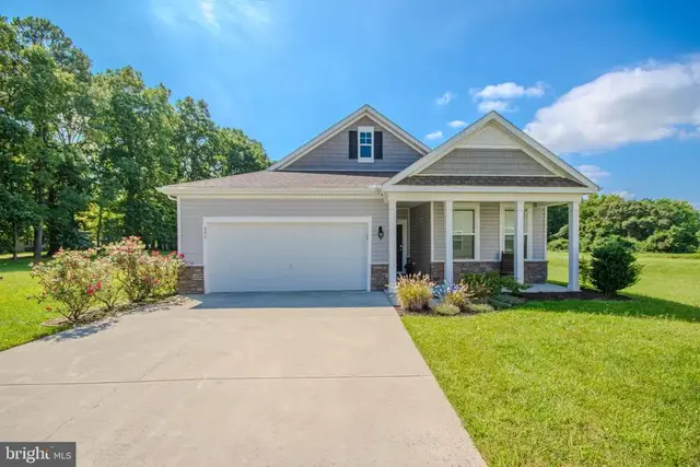 406 Twin Creeks Dr, Salisbury