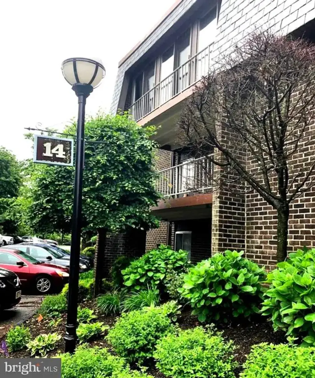 14 Stonehenge Cir #6, BALTIMORE