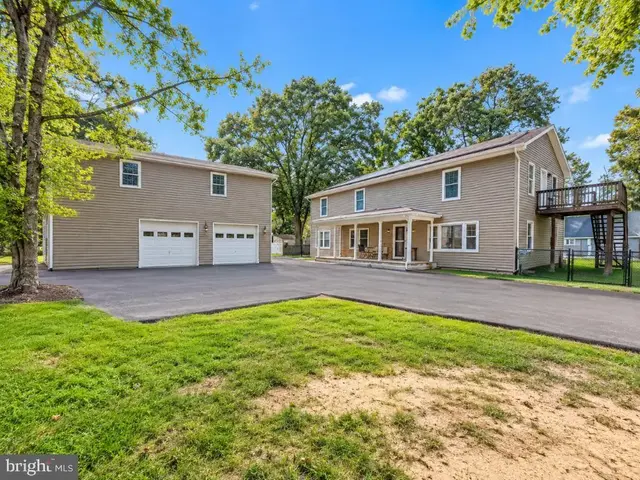 23161 Town Creek Dr, Lexington Park