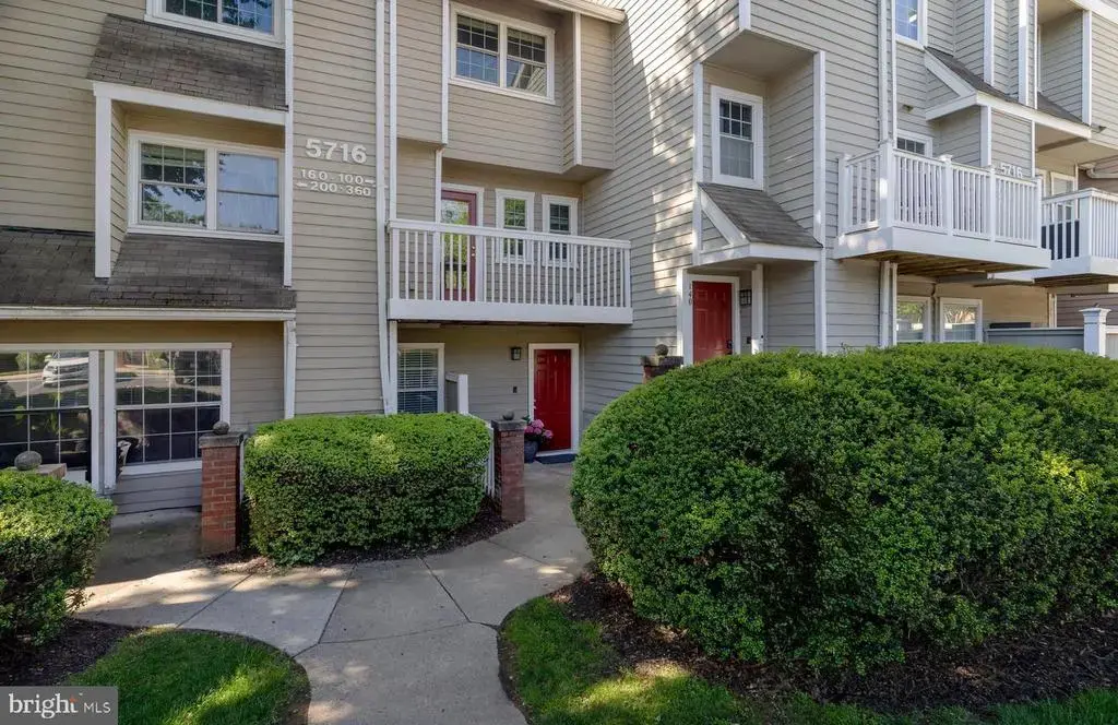 5716 Chapman Mill Dr #150, ROCKVILLE