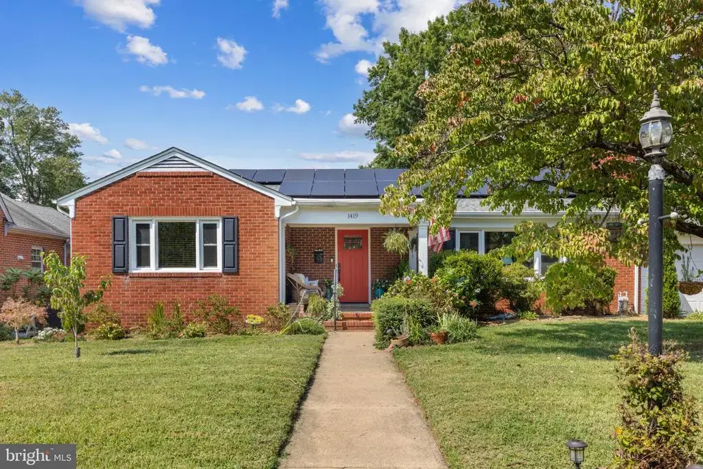 1419 Buckner St, FREDERICKSBURG