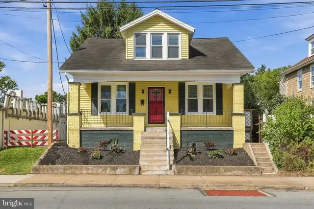 625 S Second St, Chambersburg