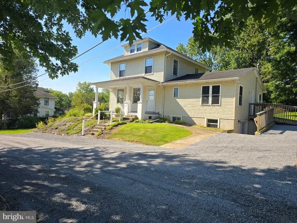 26 Clayton Ave, HAMBURG