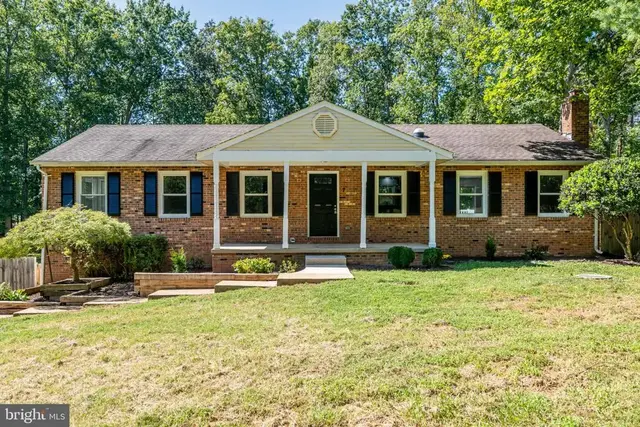 7 Carter Ln, Stafford