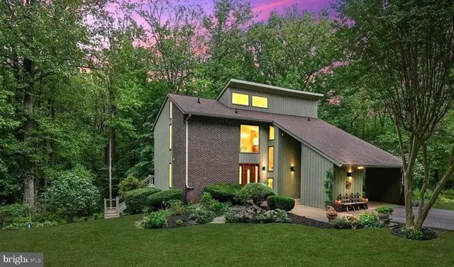 713 Harrisburg Dr, Davidsonville