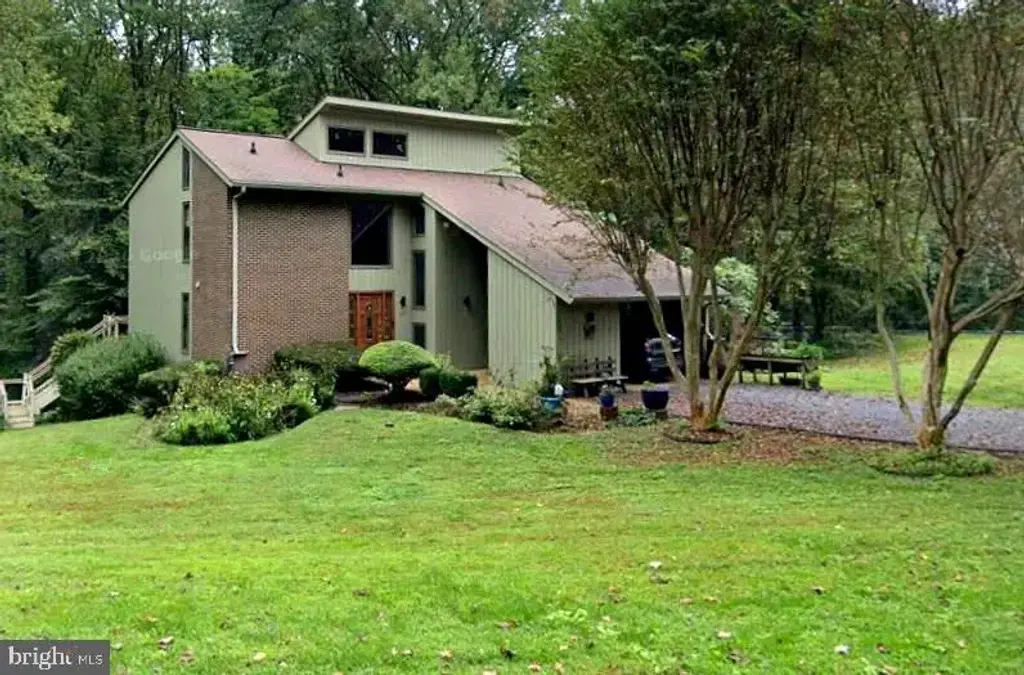 713 Harrisburg Dr, DAVIDSONVILLE
