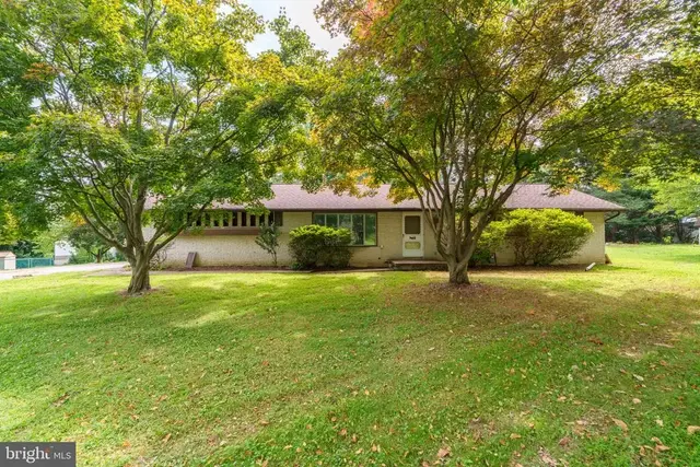 379 Dale Ave, Mountville