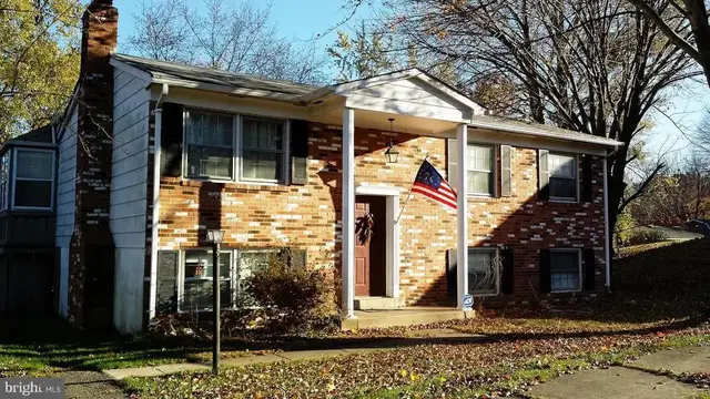 13637 Lynbrook Ct, Woodbridge