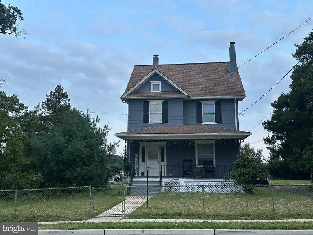 1051 Walnut Ave, WOODBURY HEIGHTS