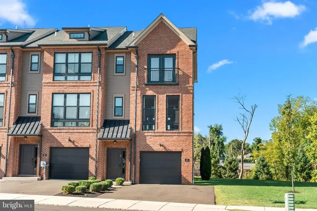 14 Diana Ln, FEASTERVILLE TREVOSE
