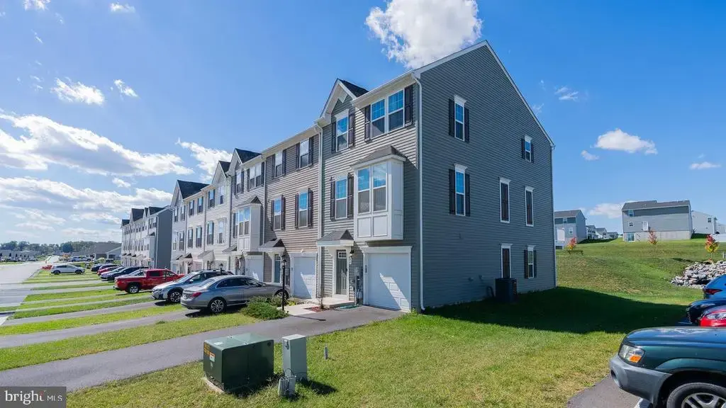 84 Dripping Spring Dr, HEDGESVILLE