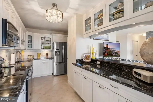 5500 Holmes Run Pkwy #1110, Alexandria