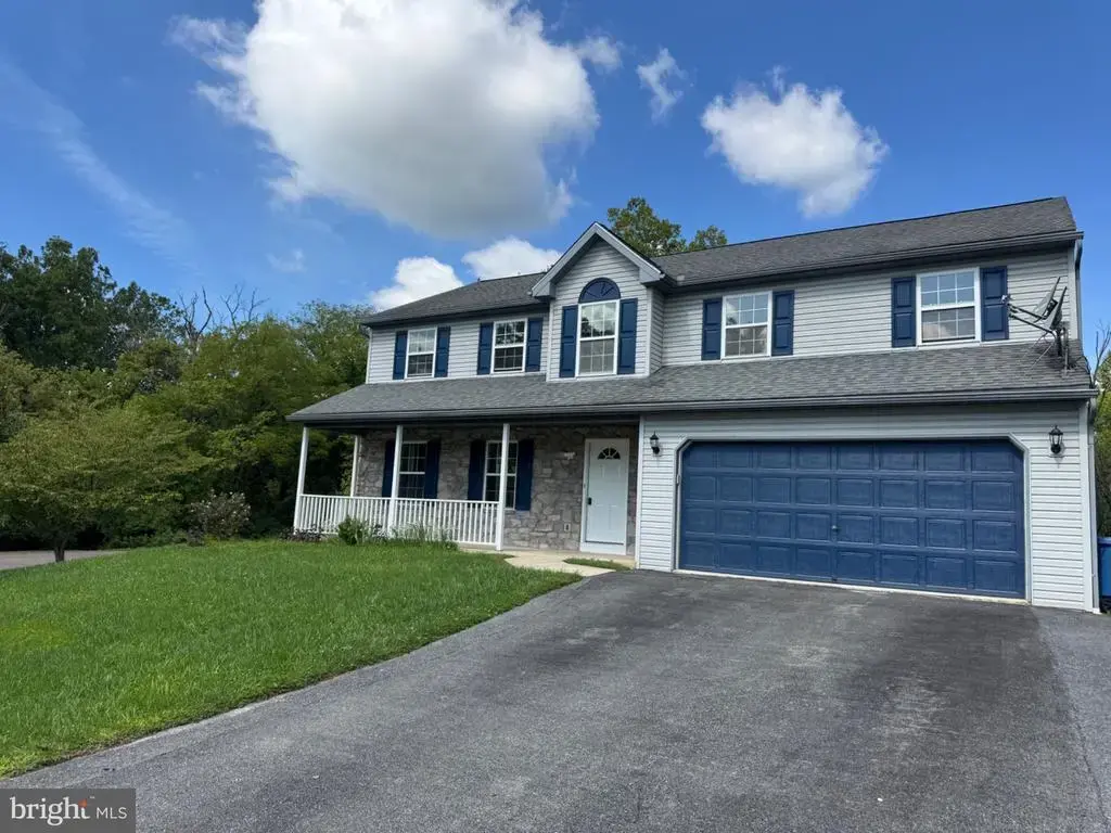1199 Ashbourne Dr, READING