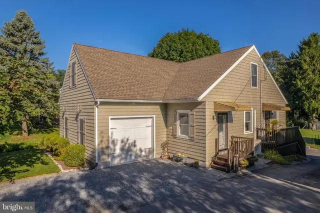469 Roxbury Rd, Shippensburg