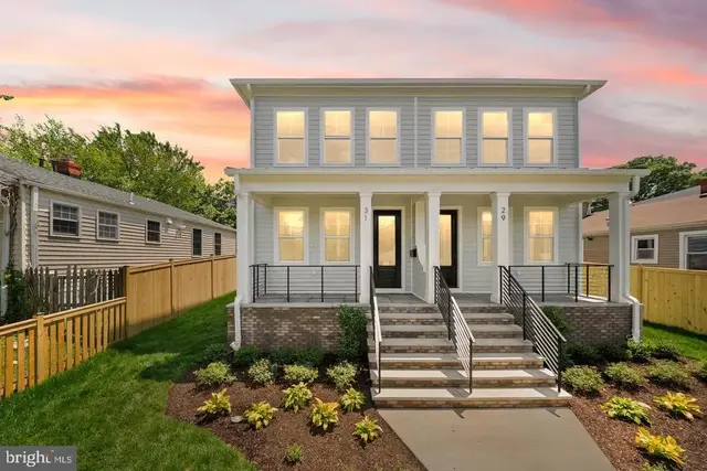 31 E Reed Ave, Alexandria