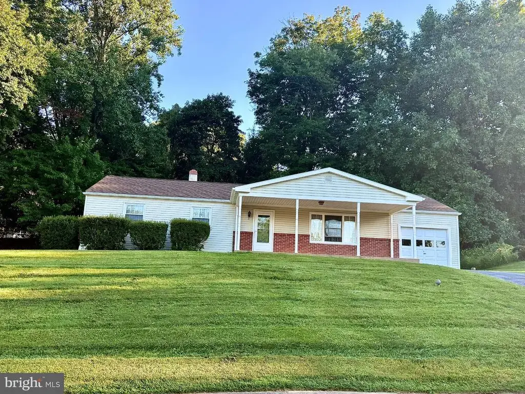 3314 E Summit Ave, DOWNINGTOWN
