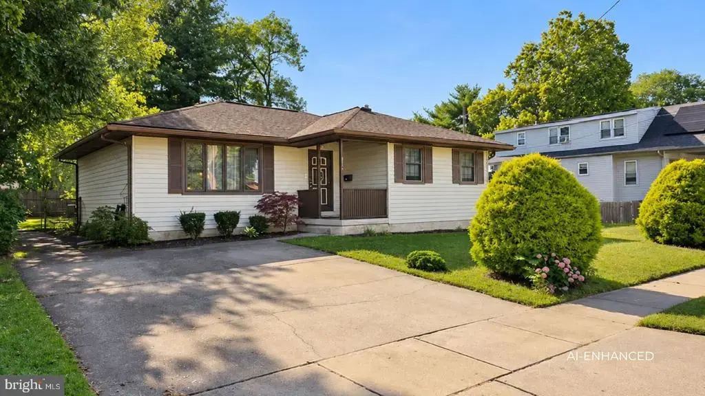 806 Edgewater Ave, WESTVILLE