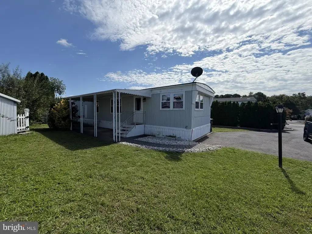 1421 Nature Way, TOMS RIVER