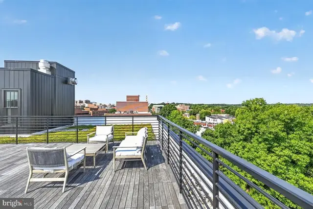 1312 King St #308, Alexandria