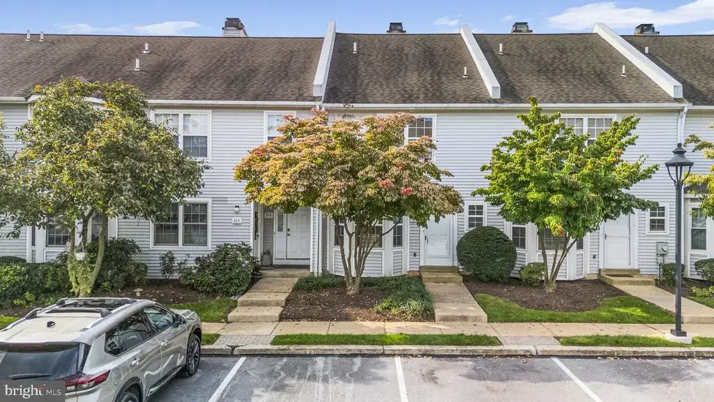 309 Huntington Ct #57, WEST CHESTER