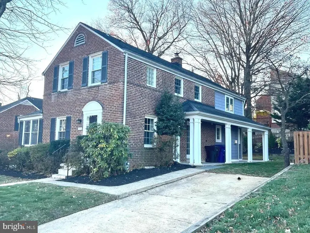 1010 N Kentucky St, ARLINGTON