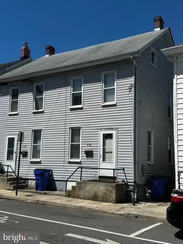 719 N Locust St, Hagerstown