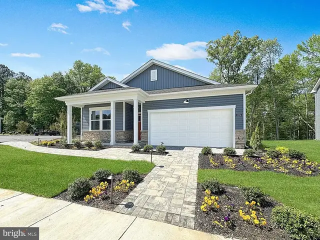 1258 Lake Michigan Dr, Trappe
