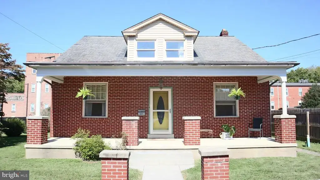 211 Broad St, LANDISVILLE