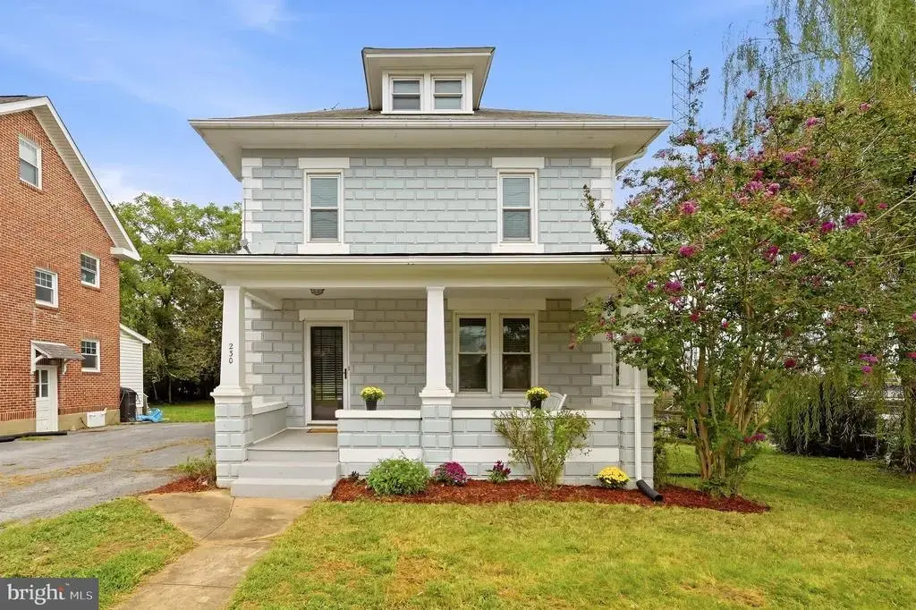 230 Jefferson St, MARTINSBURG