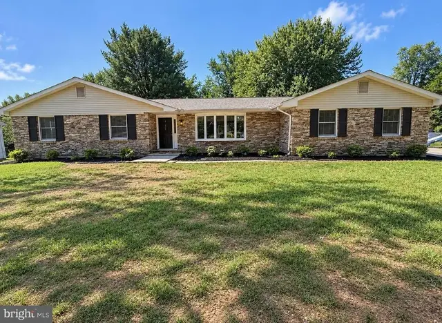 708 Karen Dr, Kingsville