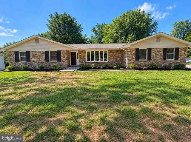 708 Karen Dr, Kingsville