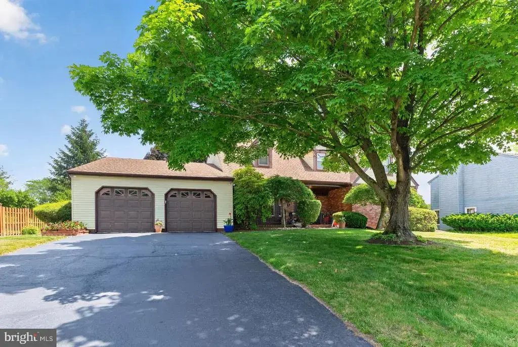 10 Krebs Road, PLAINSBORO