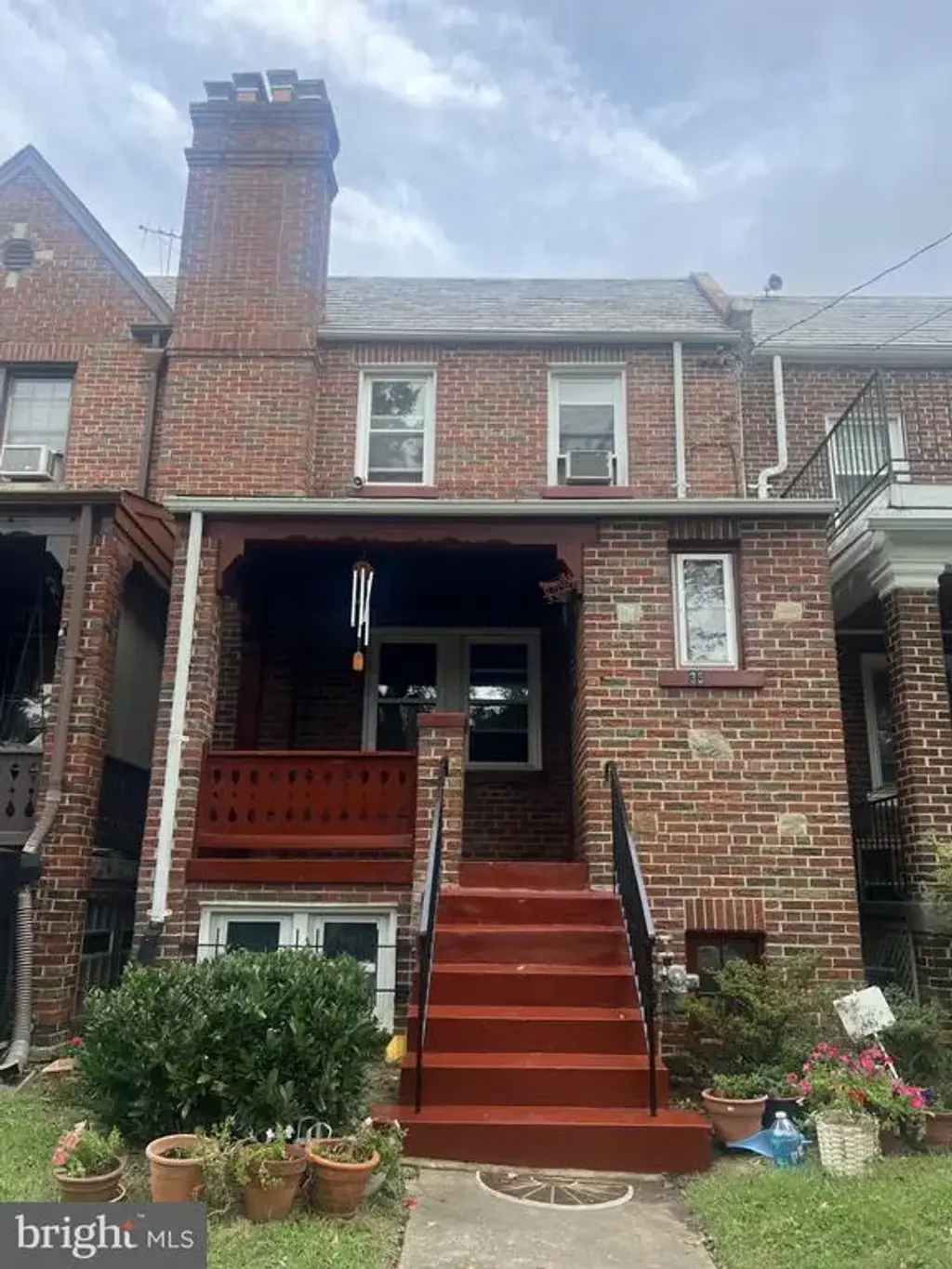 35 Gallatin St Nw, WASHINGTON