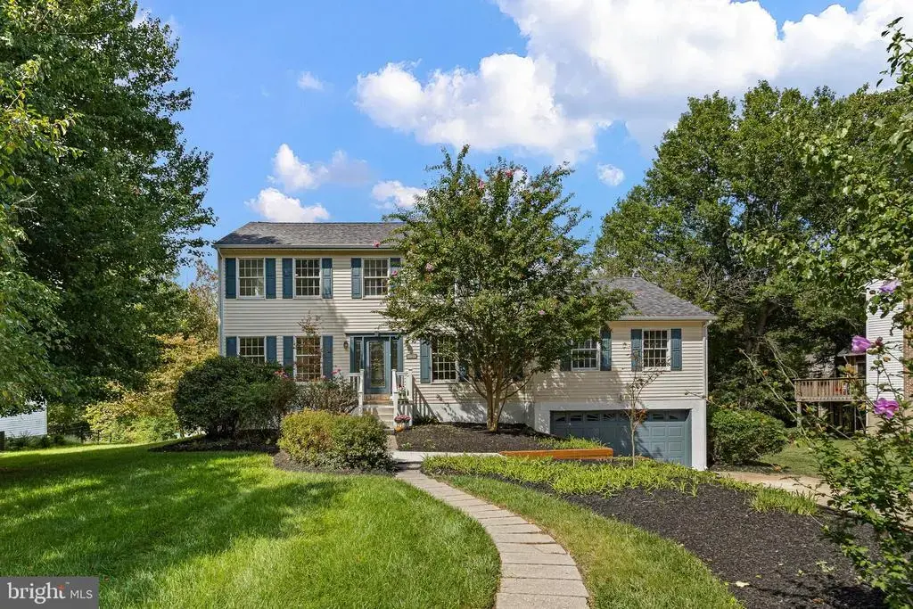 125 Delrem Dr, NEWARK