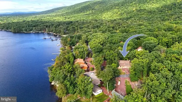 33 Oak Ct, Nesquehoning