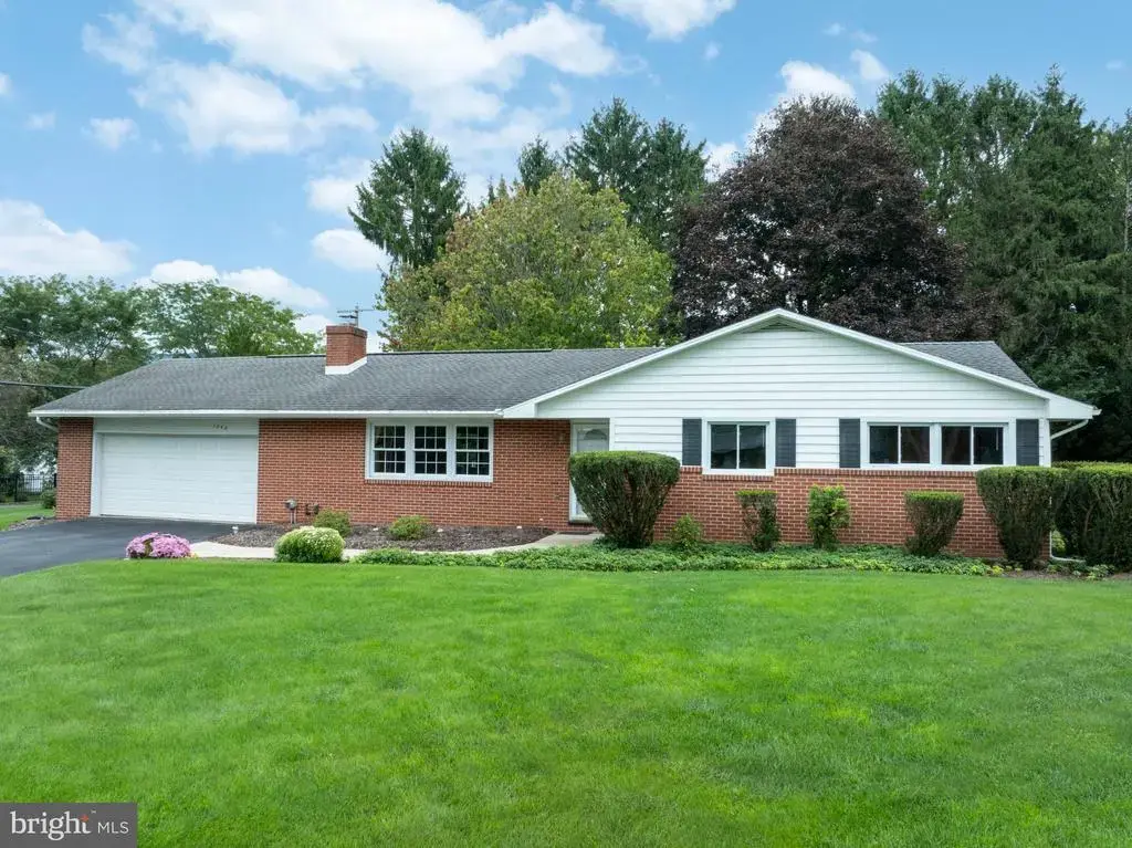 1242 Edward St, STATE COLLEGE