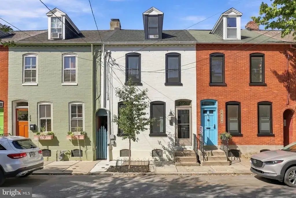 326 Lancaster Ave, LANCASTER