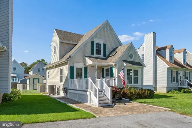 1241 Magnolia Ct, Hagerstown