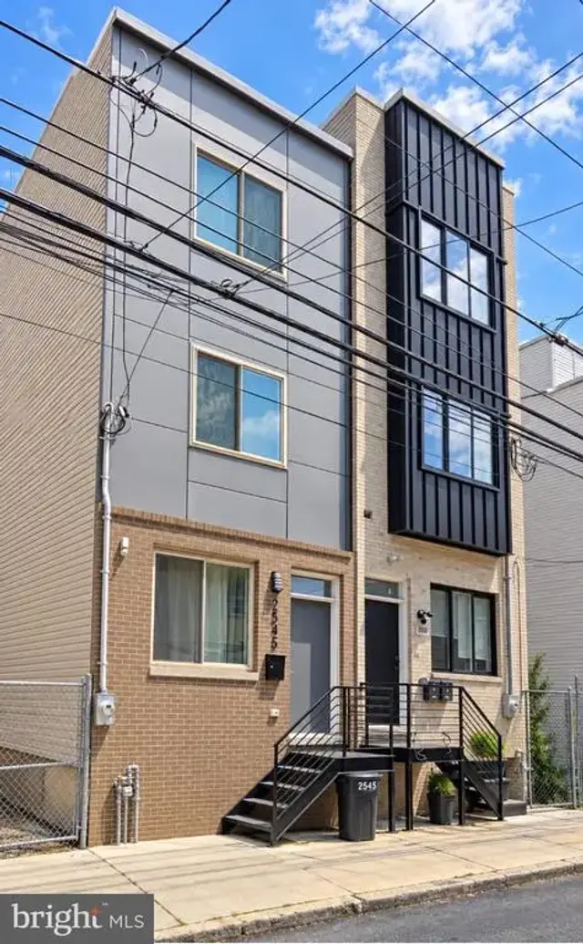 2545 N Howard St, Philadelphia