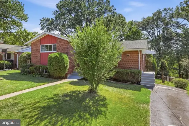 6817 Calverton Dr, Hyattsville
